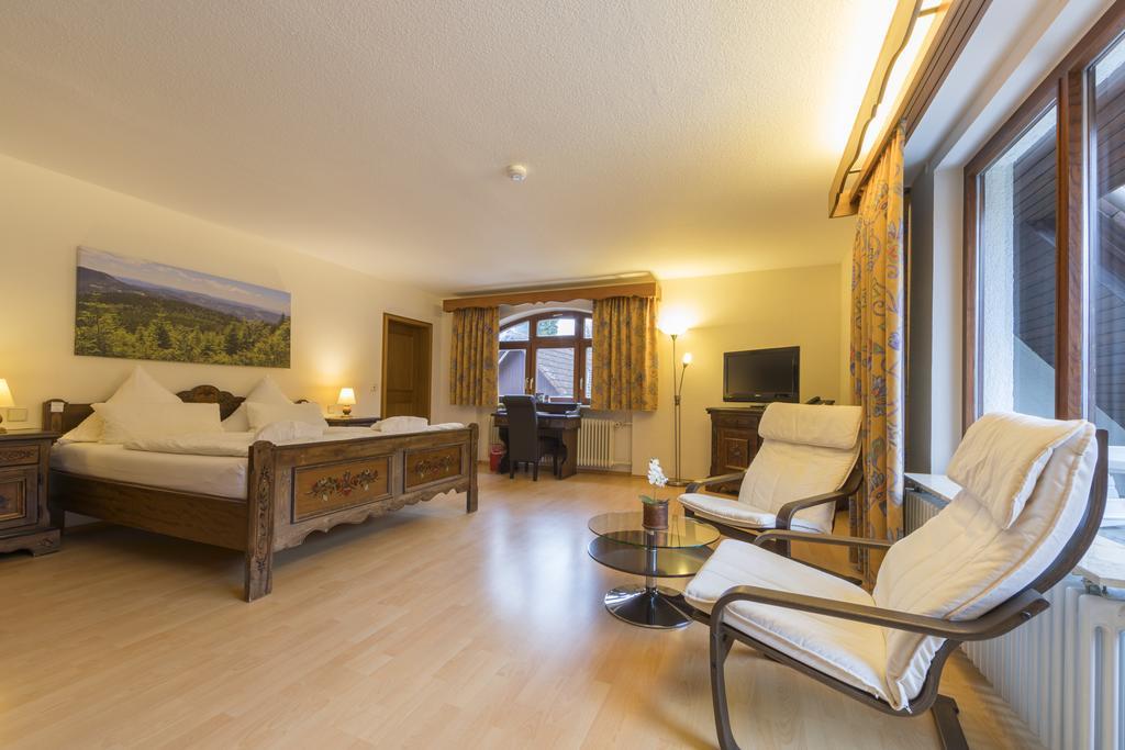 Relaxhotel Tannenhof ซัสบาควัลเดิน ภายนอก รูปภาพ